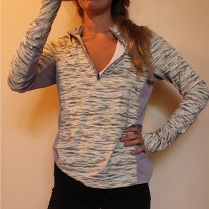 Patagonia long sleeve lightweight 1/2 zip